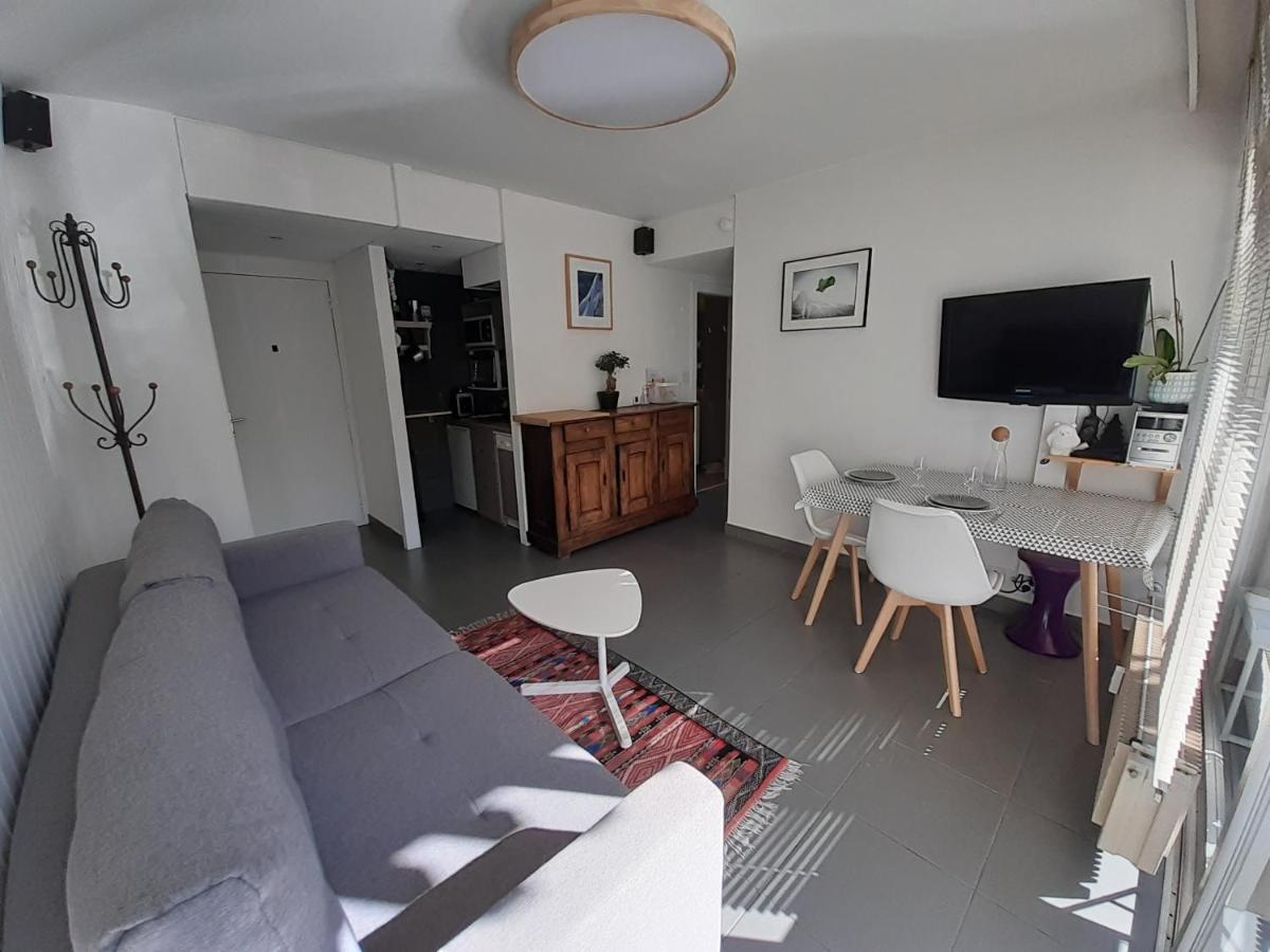 studio quartier calme centre ville vue mont Blanc Chamonix Esterno foto